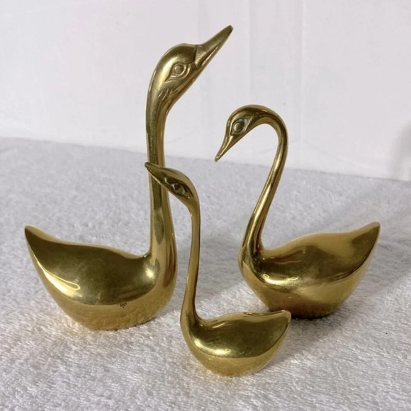 Vintage Brass  Swans x3 Decor Birds - Picture 1 of 13